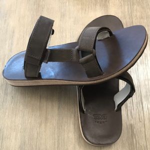Teva Universal slide 9